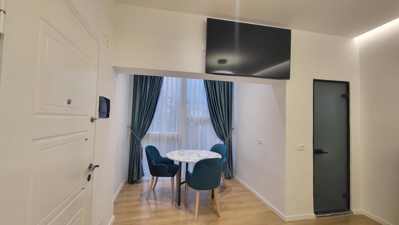 Karanxha'S Room Tirana Exterior photo
