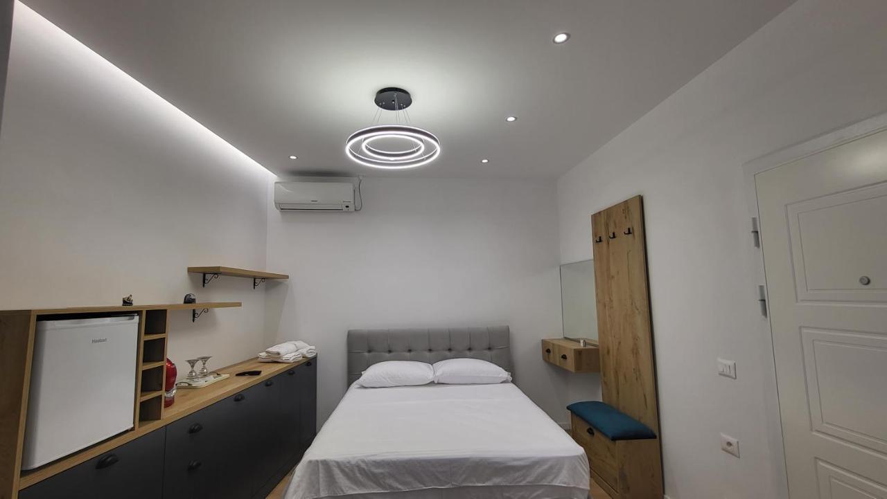 Karanxha'S Room Tirana Exterior photo